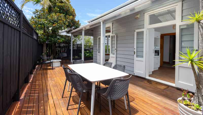 2/42 Ashby Avenue, St Heliers