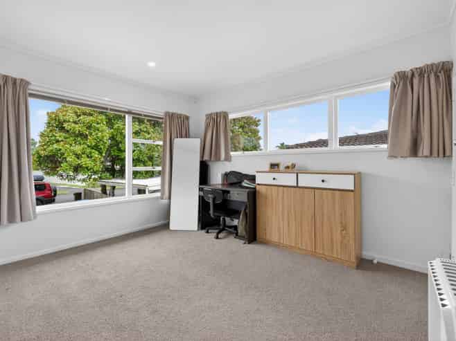 9 Cruickshank Crescent, Meadowbank