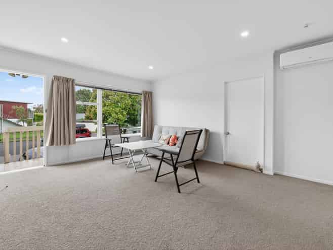 9 Cruickshank Crescent, Meadowbank