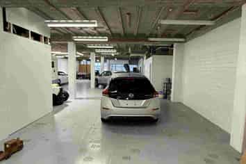 Versatile Office & Warehouse in Newmarket