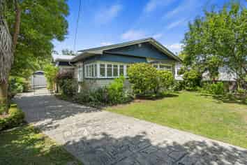 126 Francis Avenue, Saint Albans