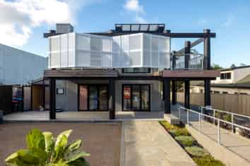 Exceptional Ground-Floor Commercial Opportunity