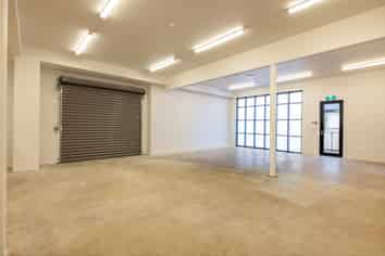 Exceptional Ground-Floor Commercial Opportunity