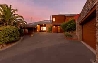 11 Penny Lane, Richmond