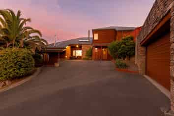 11 Penny Lane, Richmond