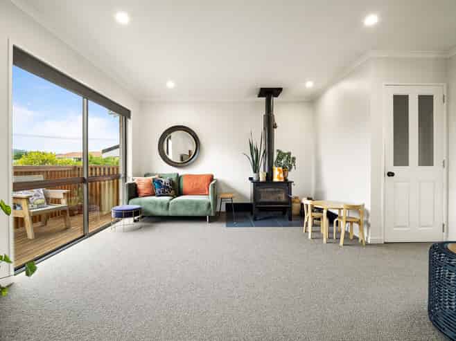 1 Viscount Road, Waldronville