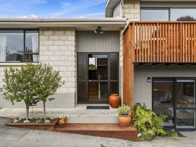 1 Viscount Road, Waldronville