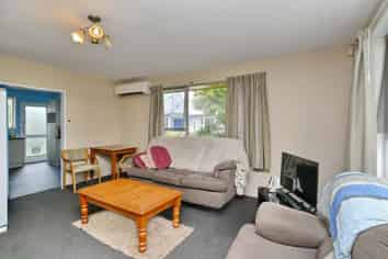 5/738 Ferry Road, Woolston