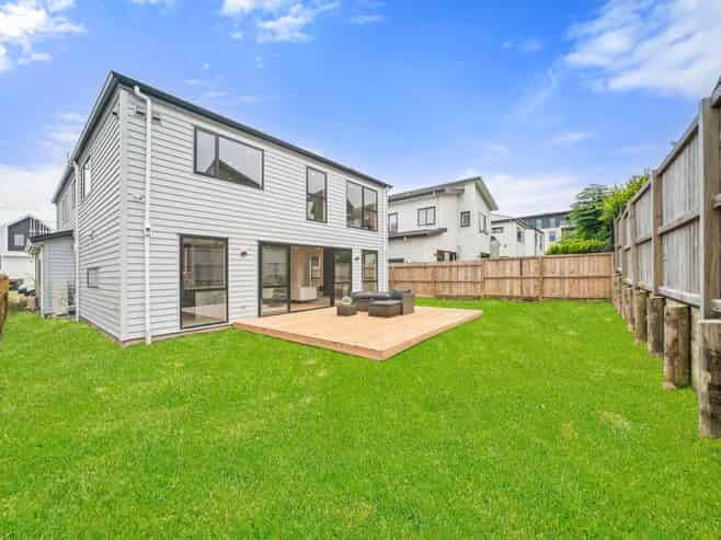 6 Pukeko Road, Hobsonville