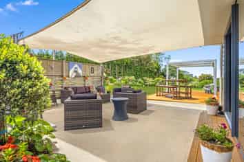 98 Pitt Road, Hillsborough