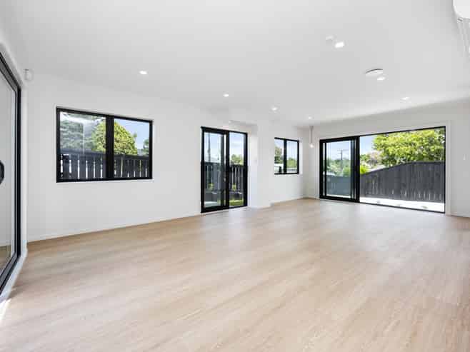 Lot 2-4/7 Percival Street, Manurewa