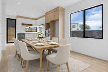 17A   Henwood Road, Mangere East