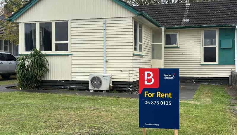 715 Kiwi Street, Camberley