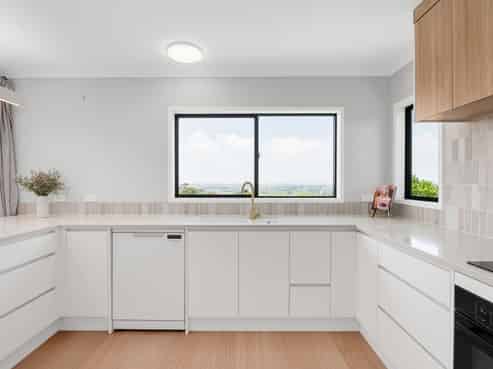 1309 Hetherington Road, Ruawaro