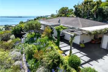 65 Soleares Avenue, Mount Pleasant