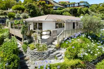 65 Soleares Avenue, Mount Pleasant