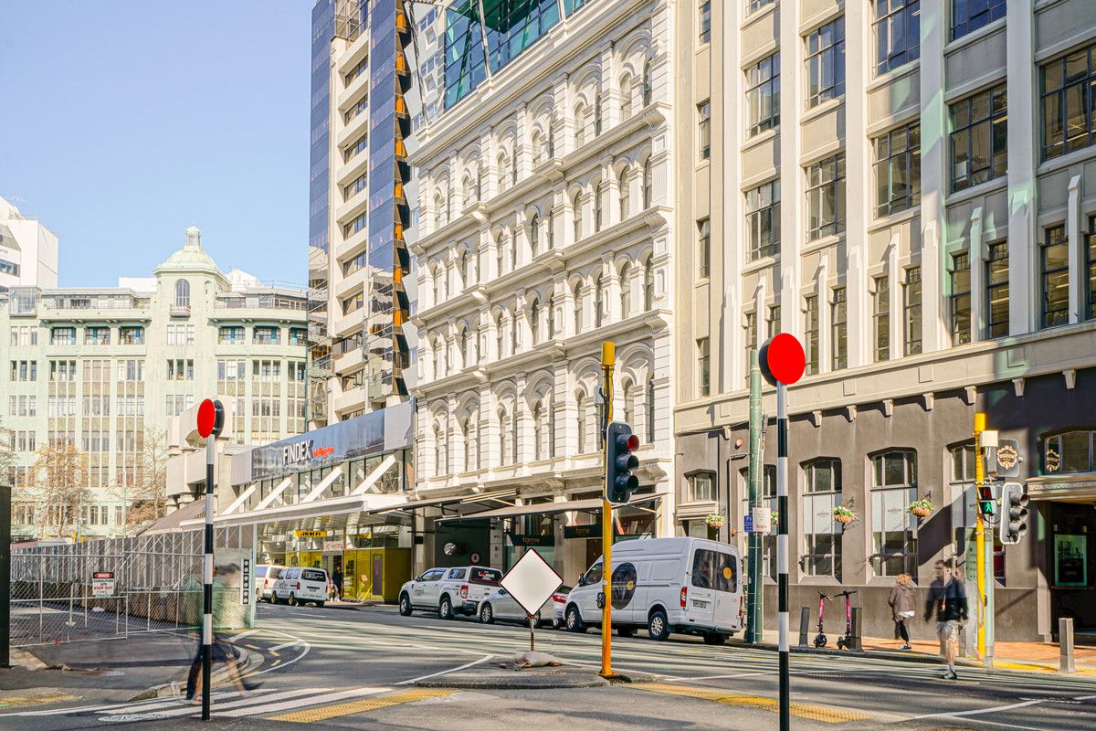 Functional office in central CBD location