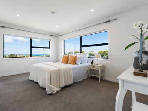 952A  East Coast Road, Northcross