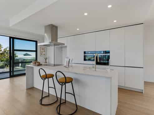 952A  East Coast Road, Northcross