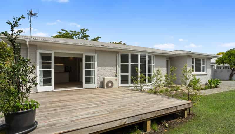 16A Queens Avenue, Merivale