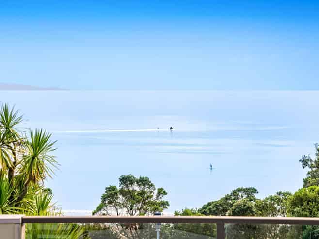 10 Chelverton Terrace, Red Beach