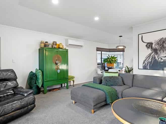 32 Willow Avenue, Stoke