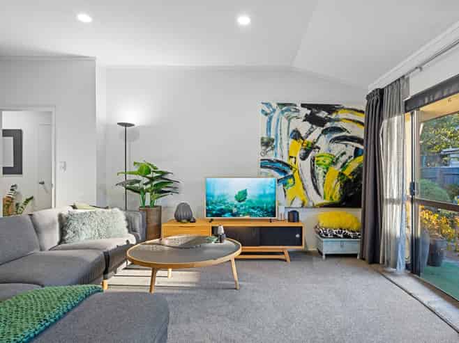 32 Willow Avenue, Stoke