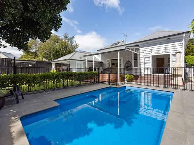 230 River Road, Claudelands