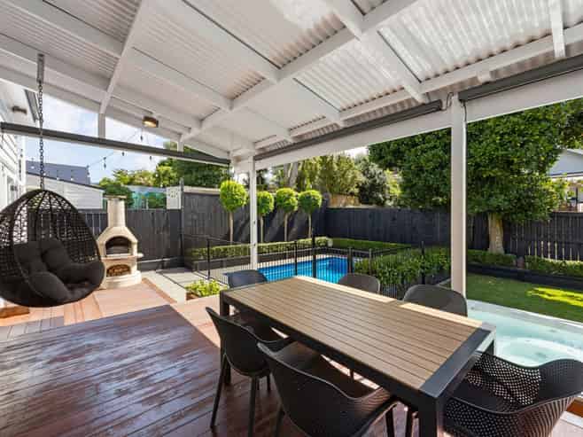 230 River Road, Claudelands