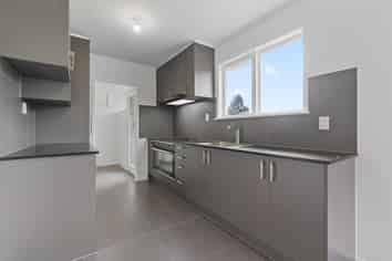 70 Clayton Avenue, Otara