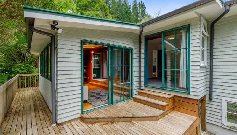 35 Wyndham Road, Pinehaven