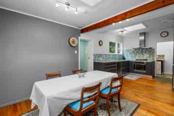 35 Wyndham Road, Pinehaven