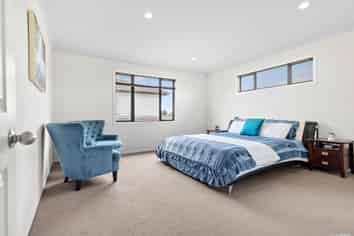 6 Shingleton Lane, Flat Bush