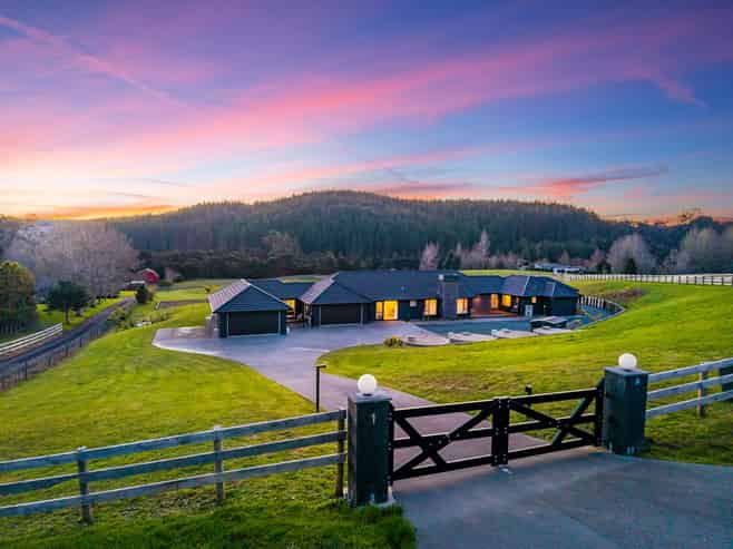 1 Kaituhi Lane, Coatesville