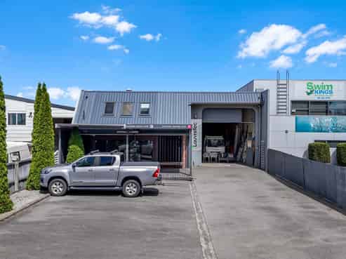 Versatile industrial with great profile