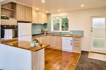 16 Balmain Street, Newlands