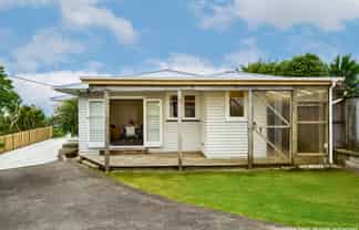 16 Balmain Street, Newlands