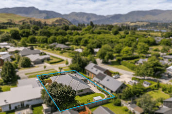 14 Erskine Street, Lake Hayes Estate