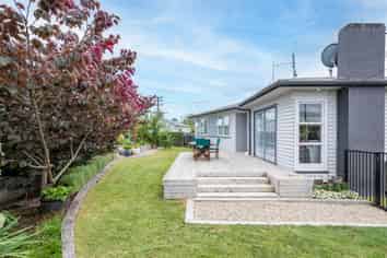 1B Tomin Road, Glenview