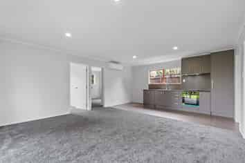 70A Clayton Avenue, Otara