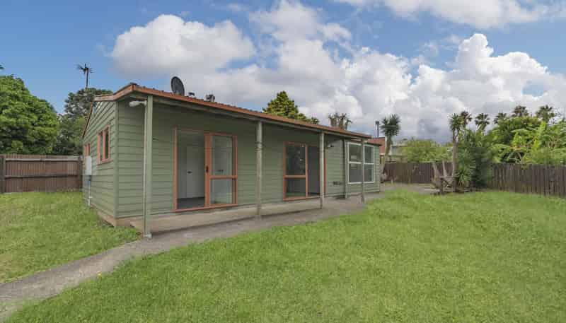 70A Clayton Avenue, Otara