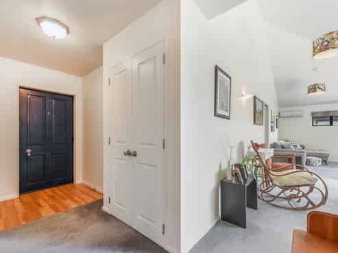 5 Highgrove Way, The Wood