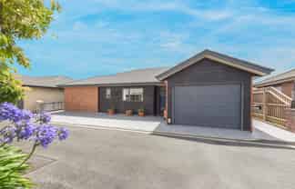 5 Highgrove Way, The Wood