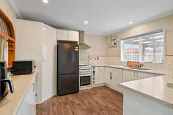 6 Upland Road, Western Heights