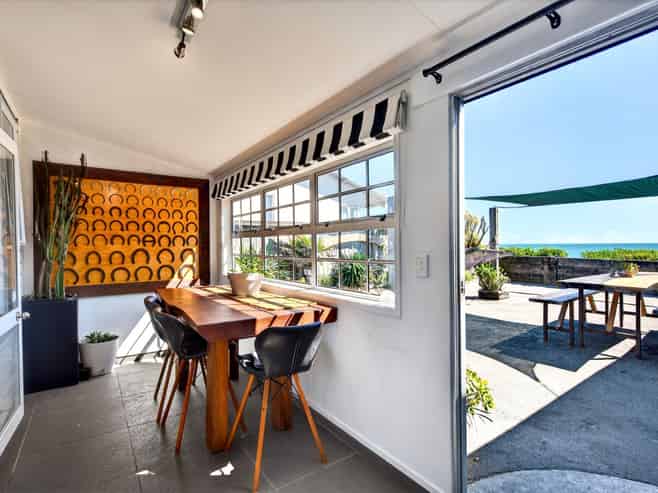 289 Clifton Road, Te Awanga