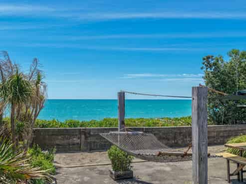 289 Clifton Road, Te Awanga