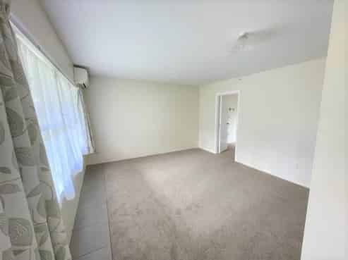 2-2 Abraham Place, Saint Johns