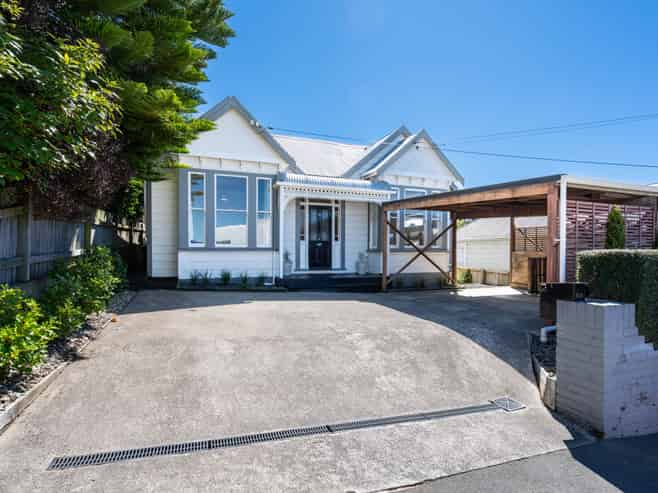 50  Ross Street, ROSLYN