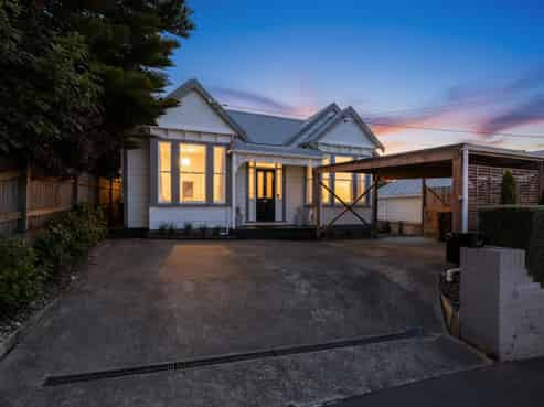 50 Ross Street, Roslyn