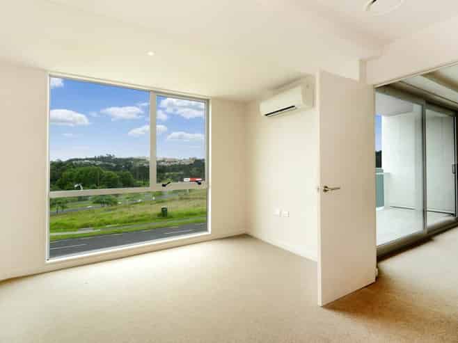 101E/25 Don Mckinnon Drive, Albany